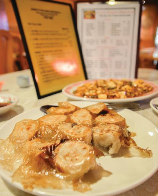 Jung's Golden Dragon, Renee Bienvenu, photo Jung's Golden Dragon, Renee Bienvenu, photo
