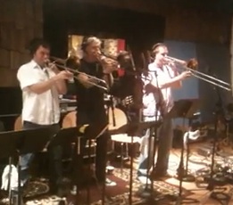 hrnsrem.jpg Courtesy of Mark Mullins