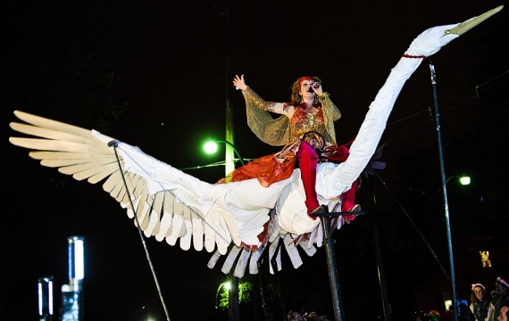 Theresa Andersson in the Krewe of Muses parade. Photo by Golden Richard.