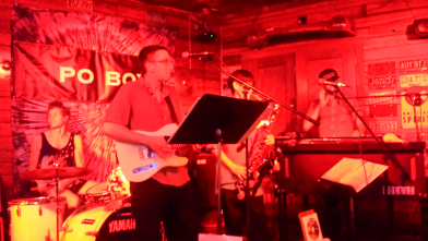 Po Boyz. at the Seahorse. Photo by Laura Defazio.